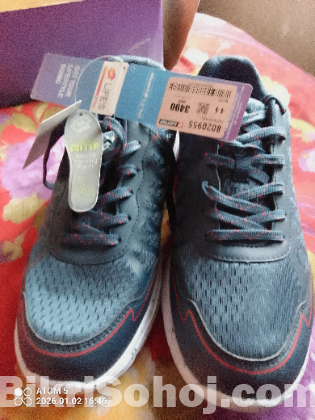 Lotto brand unused sneakers